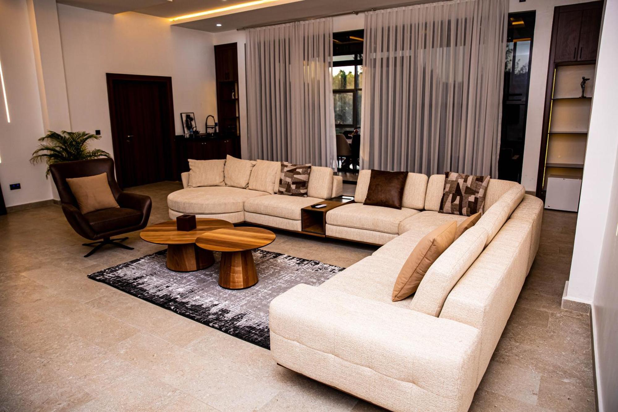 The Stallion Abuja Esterno foto